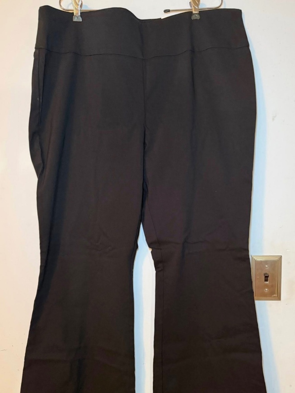 Chicos 2.5 (14) wide waistband ultra flare pant black.  NWT.